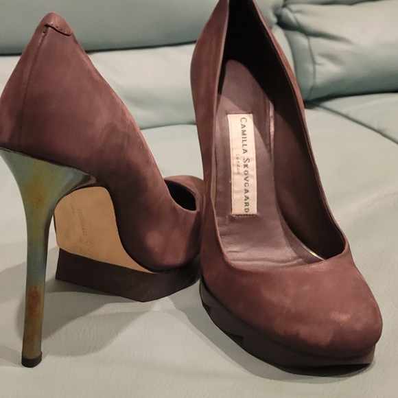 Camilla Skovgaard Pumps with "Saw" Platform, Metal Effect Heels. US 7, Euro 37. - Picture 13 of 14